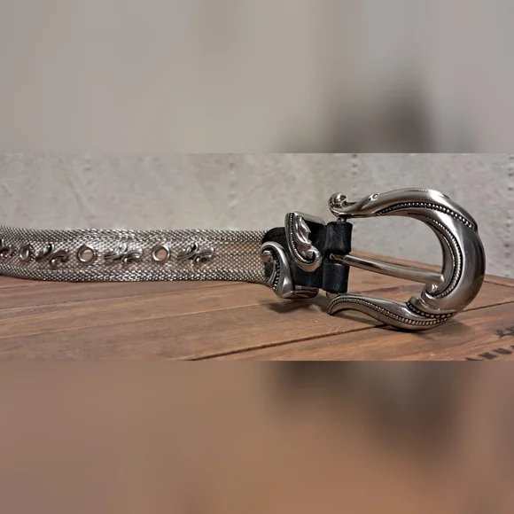 Metal Mesh Vintage Belt With Silver Toned French Buckle 40" - Picture 4 of 4